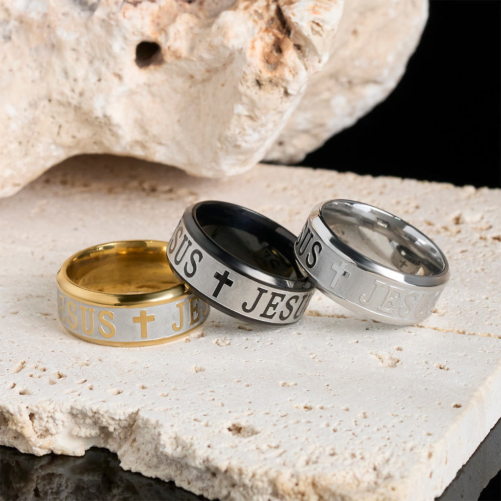 Anillo de Acero de Titanio con Grabado Láser "JESÚS"