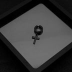 Aretes Colgantes de Argolla con Cruz: Joyería Moderna para el Día a Día