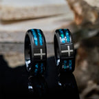 Anillo Moderno de Cruz en Acero de Titanio con Incrustación Azul Láser: Serenidad en Cristo