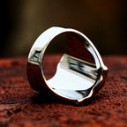 Anillo Escudo de Cruz Roja Estilo Medieval con Diseño Caballeresco y Grabados