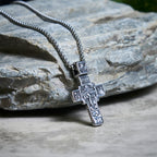 Collar Vintage de Acero de Titanio con Cruz Ortodoxa Sagrada y Escritura Religiosa