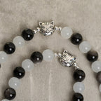 Pulsera de Cuentas con Gata Blanca y Negra "Bendición de la Virgen", Rosario Animal