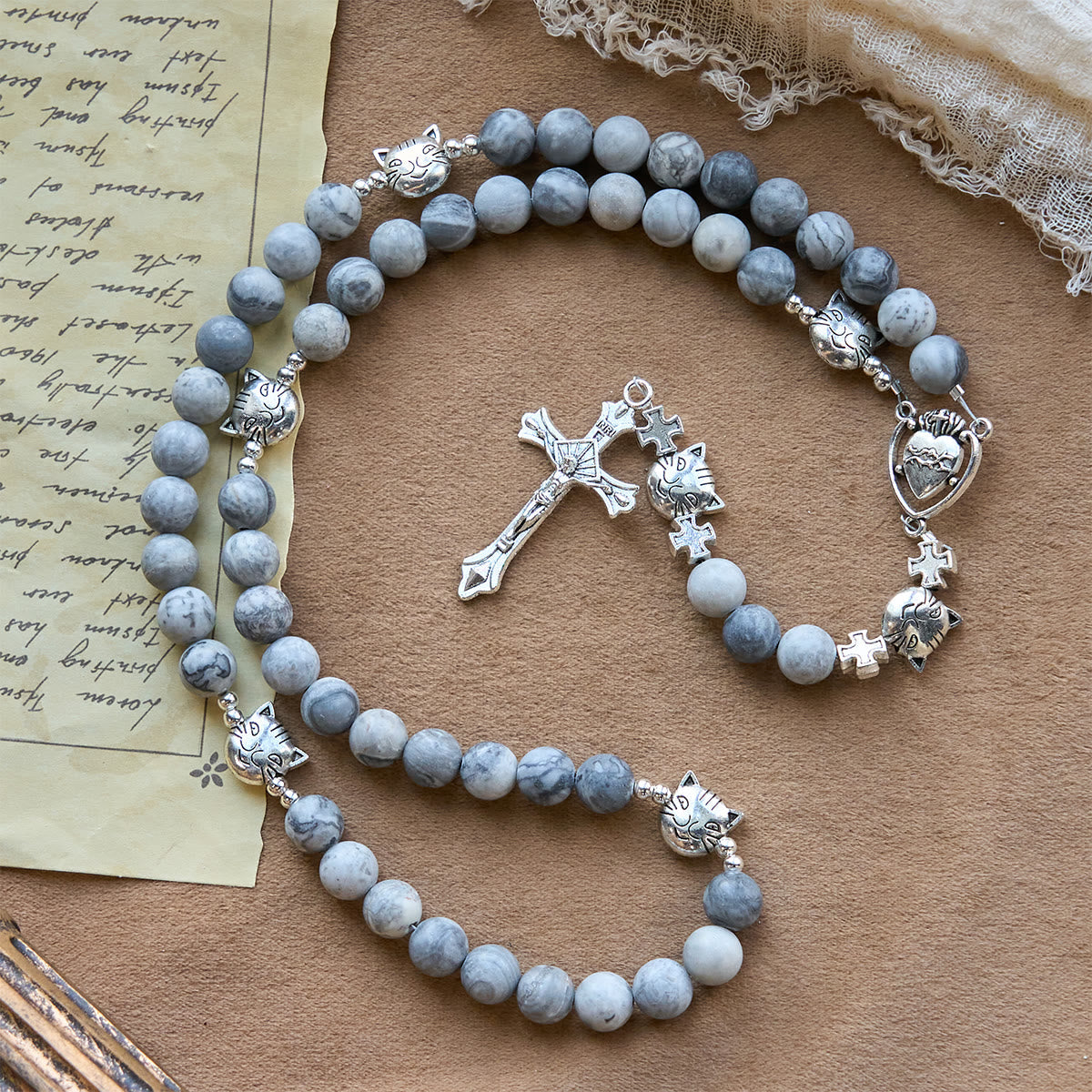 Rosario de Oración Gato Atigrado Gris: Pulsera por los Gatos Callejeros, Rosario Animal