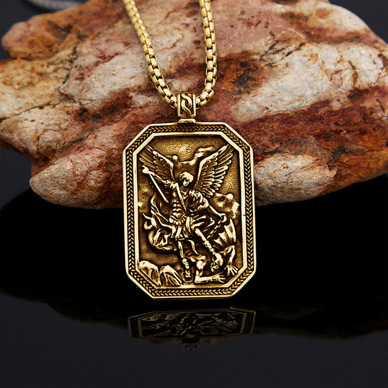 Collar de Acero Inoxidable con Dije de Protección de San Miguel Arcángel Estilo Clásico