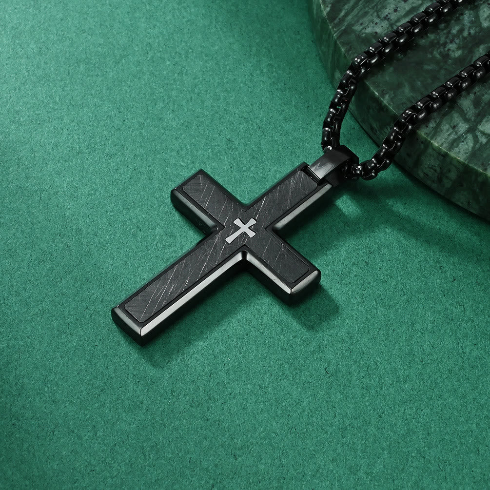 Collar de Cruz en Dos Tonos y Varios Estilos: Mezcla de Fe y Tonos con Estilo