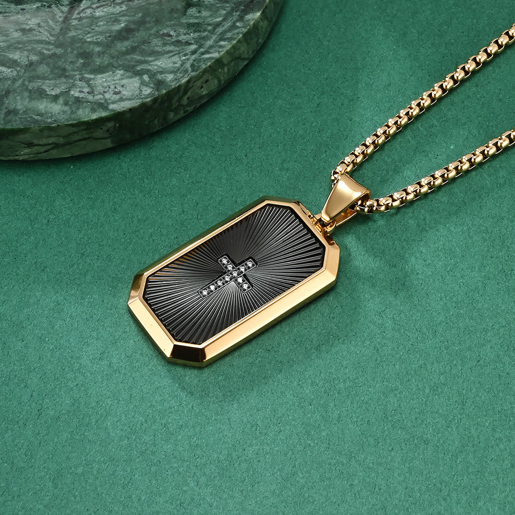 Collar Elegante de Cruz en Dos Tonos: Cuatro Diseños Inspirados en la Fe