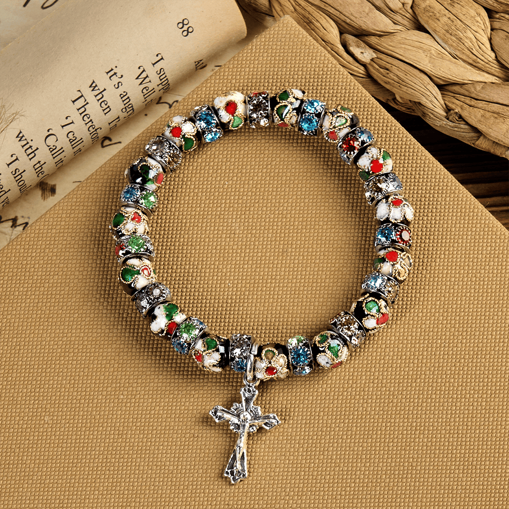 Pulsera de Fe Eterna con Cuentas Artesanales de Cloisonné: Testimonio de la Presencia de Cristo
