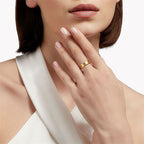 Anillo de Banda Calada con Varias Cruces: Joyería de Fe en Acero Inoxidable Bicolor