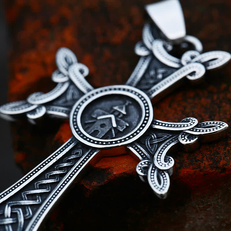 Collar con Dije de Cruz Armenia con Nudo Celta de la Iglesia Ortodoxa