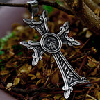 Collar con Dije de Cruz Armenia con Nudo Celta de la Iglesia Ortodoxa