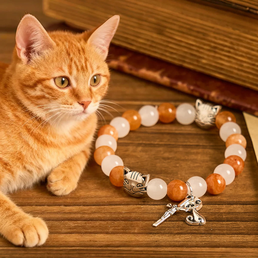 Pulsera Animal de Cuarzo Naranja y Blanco con Dijes de Gato Atigrado en Acero