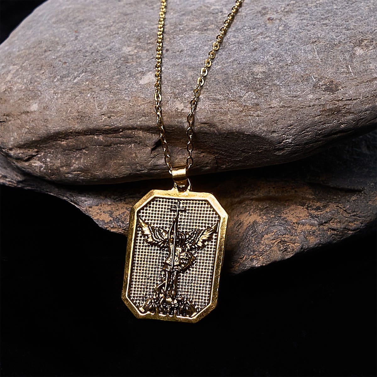 Collar Guerrero de Fe San Miguel Arcángel: Fuerza en Cada Batalla