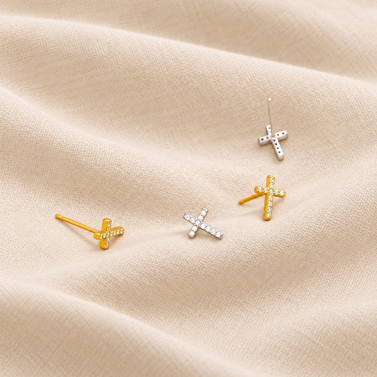 Minimal Quiet Shine S925 Faith Cross Earrings in Dual Color