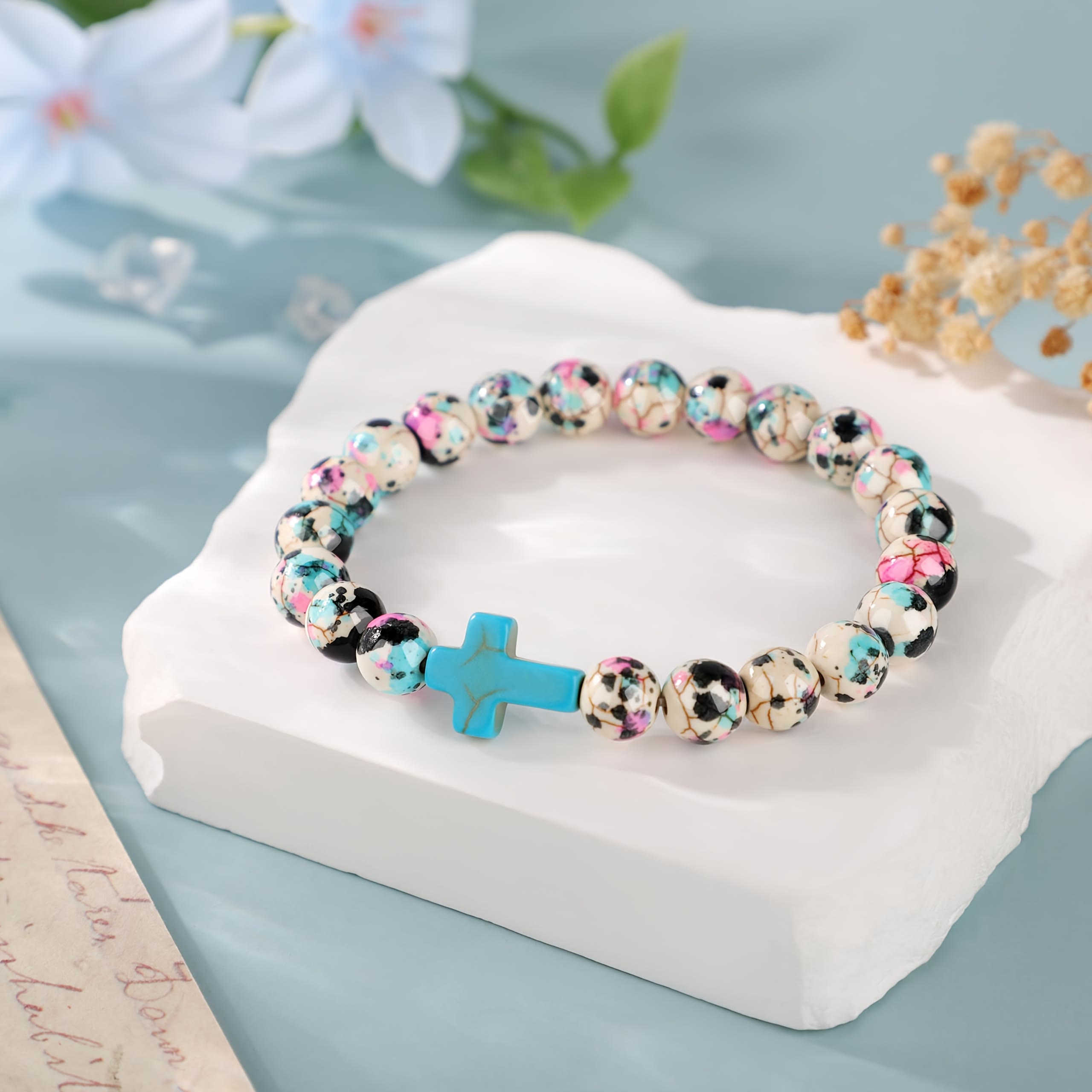 Pulsera Inspiradora de Cruz Salmo 46:5 con Cuentas Craqueladas de Colores