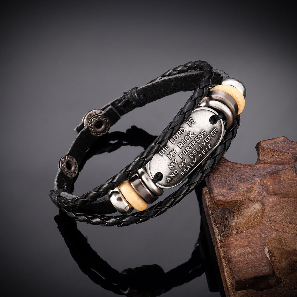 Pulsera Artesanal de Cuero Trenzado con Inscripción Salmo 18:2