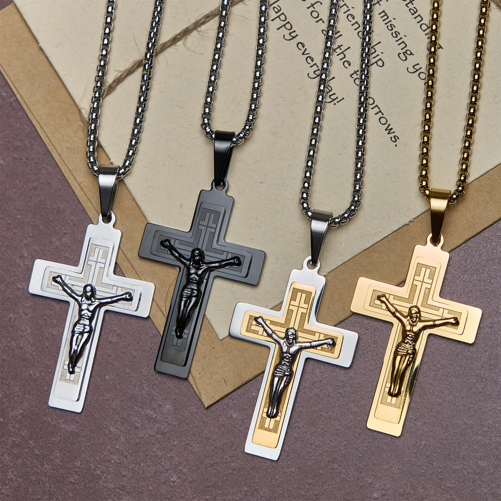 Collar Clásico con Dije Crucifijo de Jesús: Artesanía en Metal Multitono