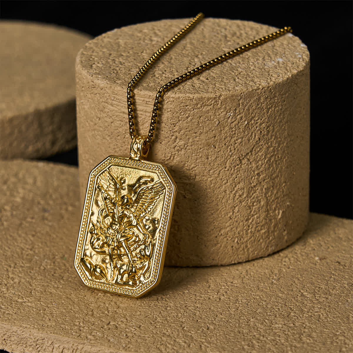Collar de Acero Inoxidable con Dije de Protección de San Miguel Arcángel Estilo Clásico
