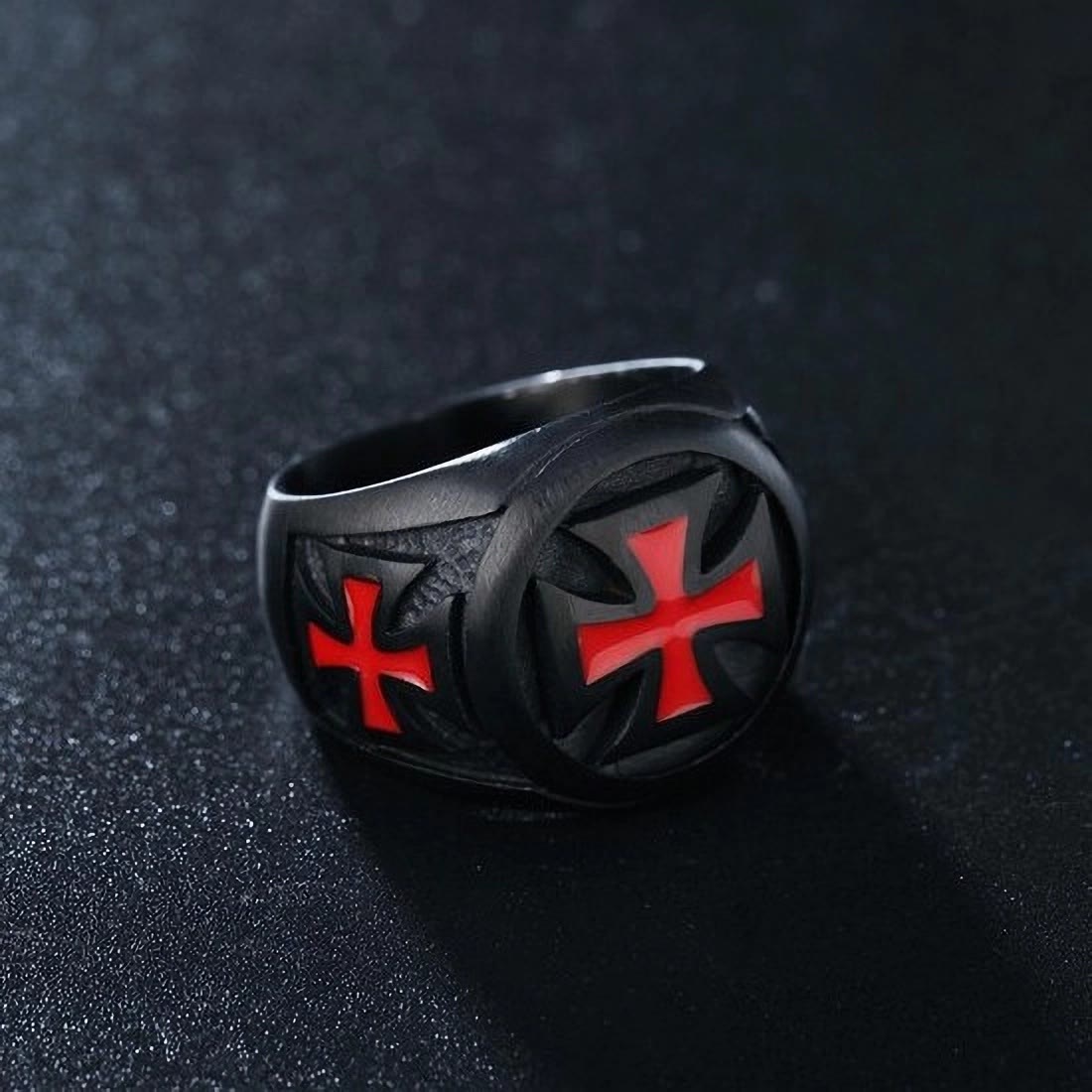 Anillo Sello Cruz Templaria "Armadura de Fe" en Negro y Carmesí