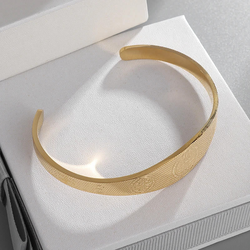 Pulsera Ancha de San Benito "Paz y Protección" en Dorado y Plata
