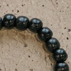 Pulsera Artesanal de Oración de Madera Negra con Doble Escudo Cruz de Jerusalén