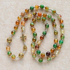 Pulsera Rosario Multicapa de Malaquita de Navidad con Cruz y Medalla