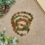 Pulsera Rosario Multicapa de Malaquita de Navidad con Cruz y Medalla