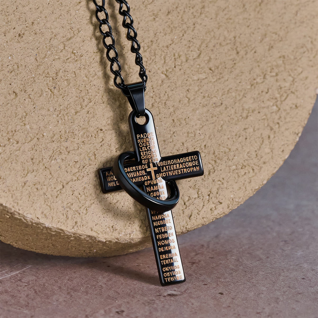 Collar con Dije de Cruz con Anillos Entrelazados y Padre Nuestro: Estilo Marcado y Sentido Sagrado