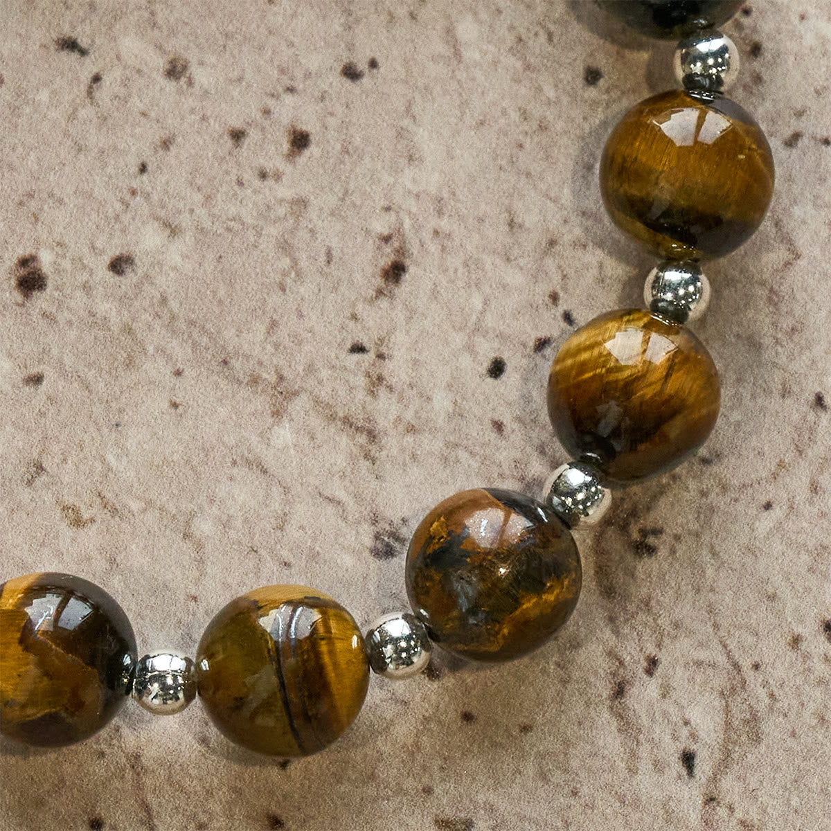Pulsera de Ojo de Tigre "Valor en Cristo" con Dije de Cruz: Ora sin Miedo