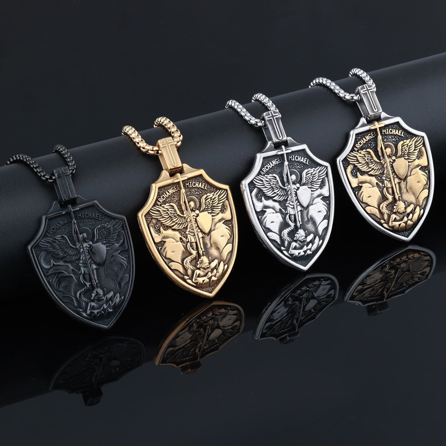 Collar con Dije Escudo de San Miguel Arcángel: Fe y Protección para el Día a Día