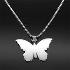 Collar de Cruz Mariposa Salmo 46:10: Herencia de Fe Bíblica para el Día a Día