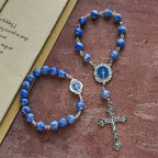 Rosario y Pulsera de Una Decena de Cuentas Azul Rey: Gracia Guiada por la Mano de María