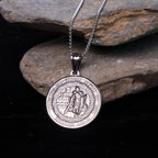 Collar con Dije "Armadura de Dios": Protección Espiritual y Devoción Eterna