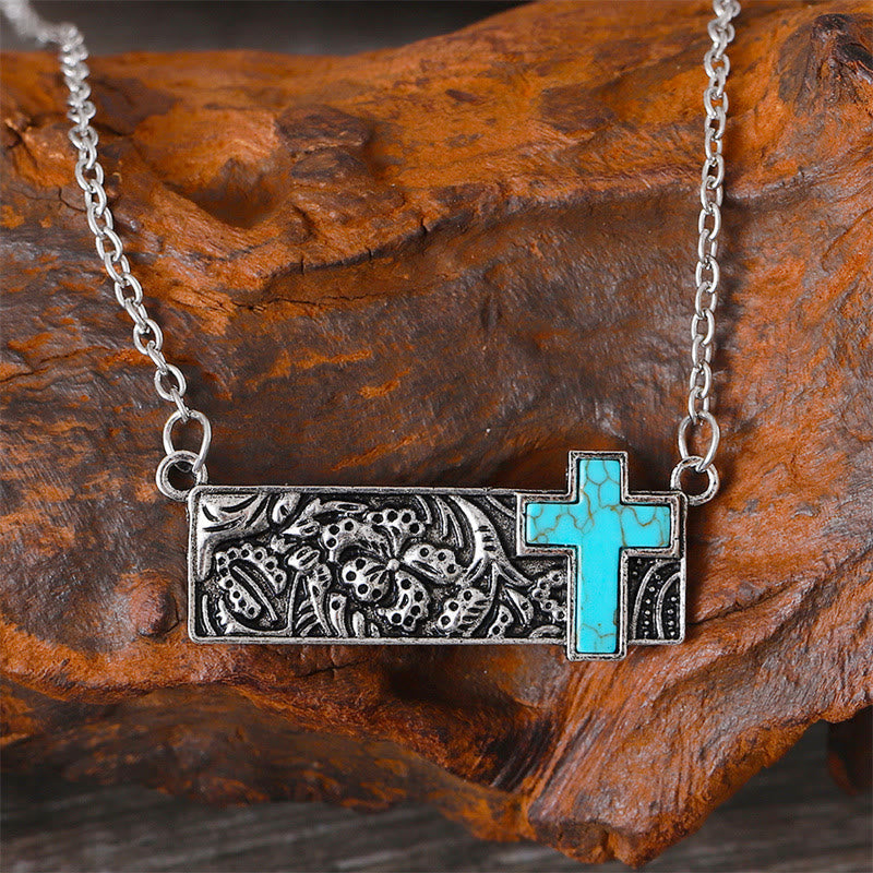 Collar con Dije de Barra de Cruz de Turquesa: Fe del Oeste y Devoción Artística