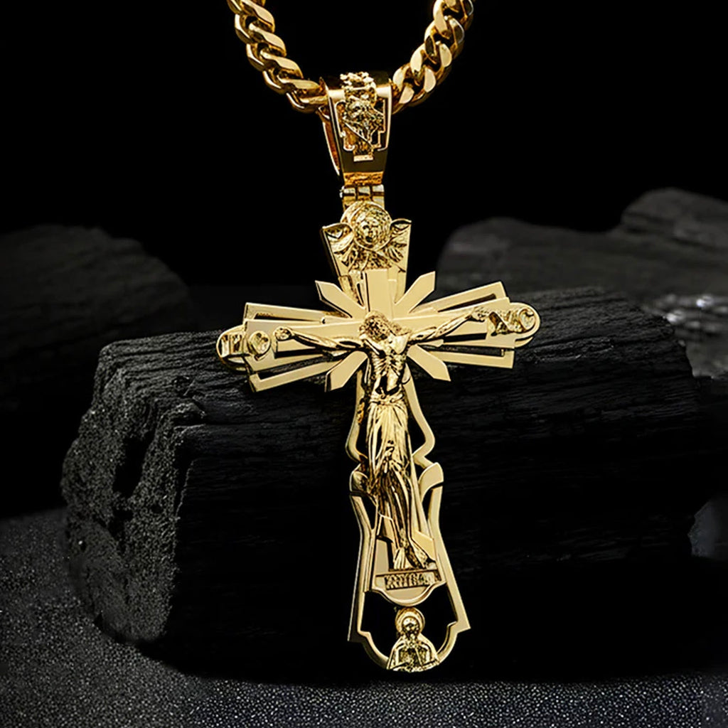 Collar de Cruz Cristiana: Historia de Sacrificio y Adorno Eterno