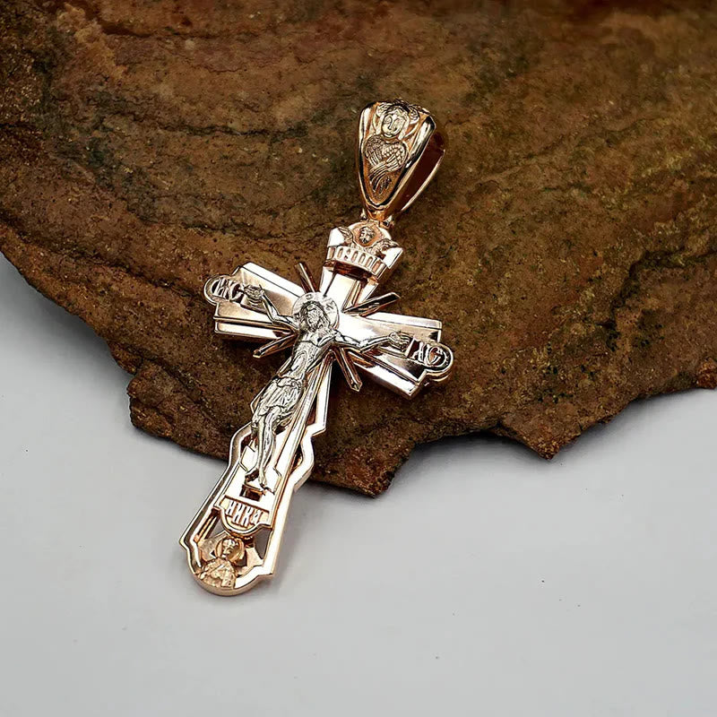 Collar de Cruz Cristiana: Historia de Sacrificio y Adorno Eterno