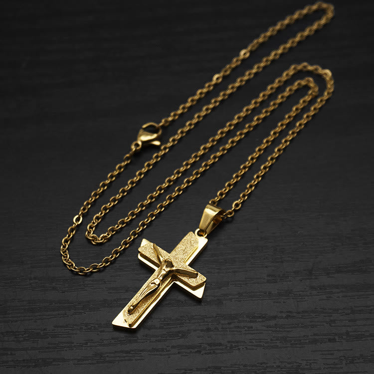 Collar Adorno Crucifijo: Símbolo Espiritual y Elegancia Artesanal