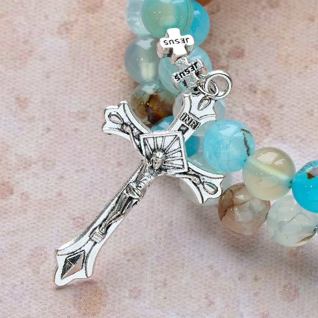 Pulsera Rosario de Yeso y Ágata de Vetas Azules: Devoción y Serenidad Celestial