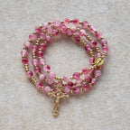 Pulsera Rosario de Cuentas de Ágata Rosa: Devoción y Elegancia Celestial