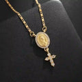 Collar con Dije de la Virgen y Cruz: Devoción Divina y Elegancia Eterna