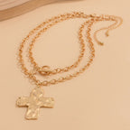 Collar Serie Cruz Martillada: Fe Contemporánea y Devoción con Estilo