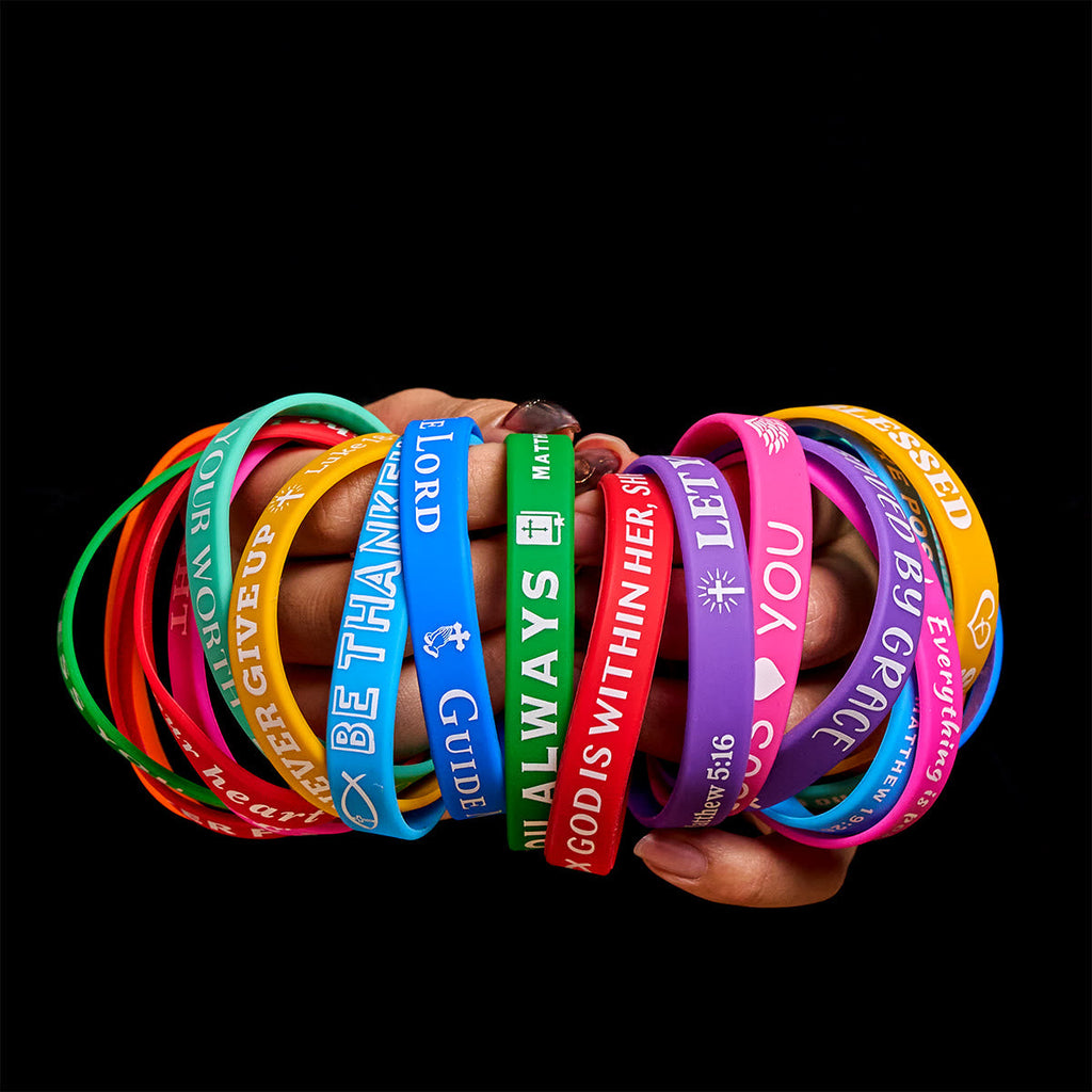 Pulseras de Silicona con Escritura: Recordatorios de Fe y Devoción en Color