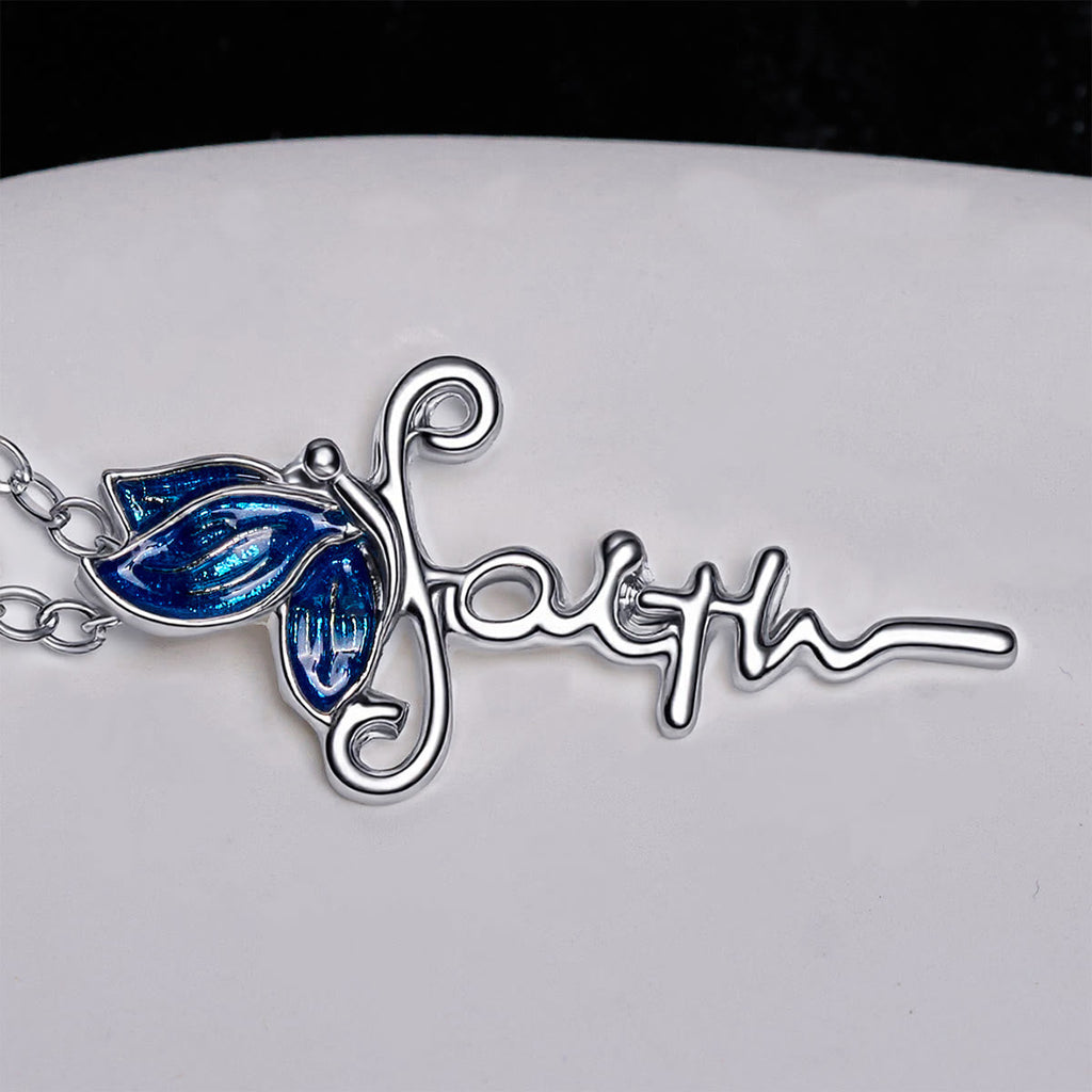 Set de Joyería de Cruz y Mariposa: Devoción y Simbolismo con Arte