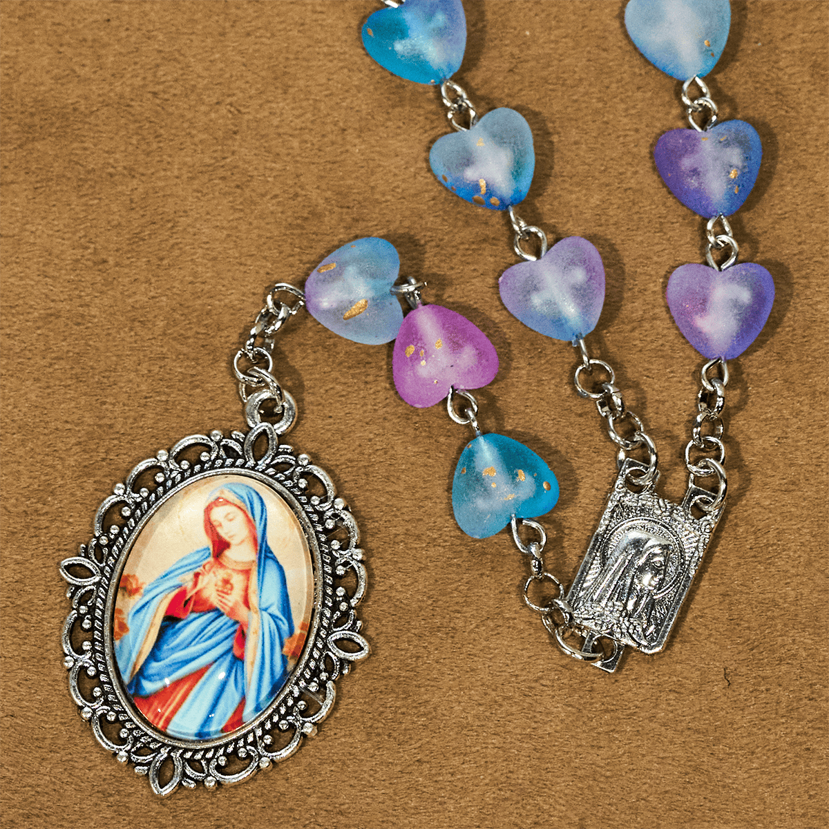 Rosario y Pulsera de Corazón y Mariposa Azul: Devoción y Espiritualidad con Arte