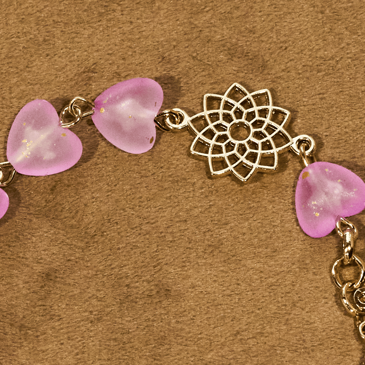 Rosario y Pulsera de Corazón y Mariposa Rosa: Devoción y Espiritualidad con Arte