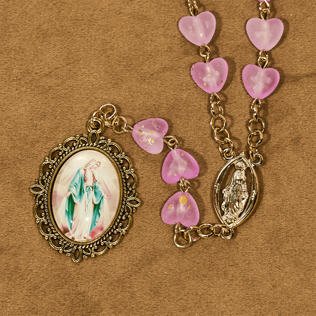 Rosario y Pulsera de Corazón y Mariposa Rosa: Devoción y Espiritualidad con Arte