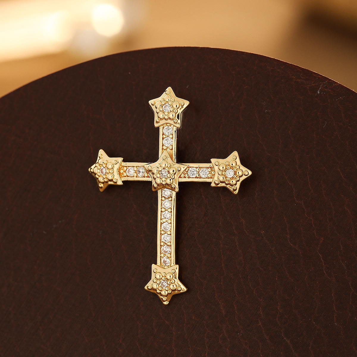 Serie de Cruces de Cobre Multidiseño: Opciones de Estilo para Llevar tu Fe