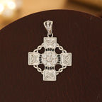 Serie de Cruces de Cobre Multidiseño: Opciones de Estilo para Llevar tu Fe