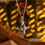 Collar de Cruz con Volutas Ornamentadas: Diseño Bicolor para la Devoción Diaria