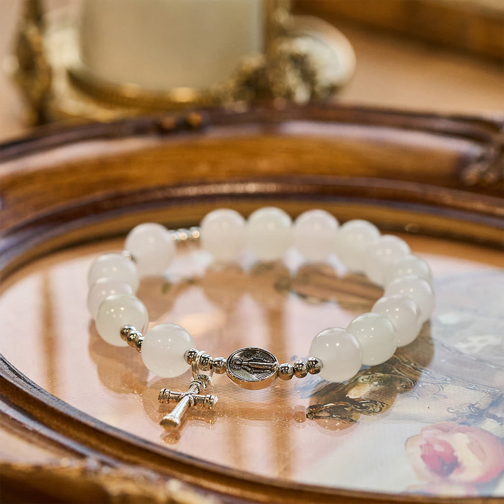 Pulsera de Oración con Cuentas UV que Cambian de Color en Tonos Pastel con la Virgen