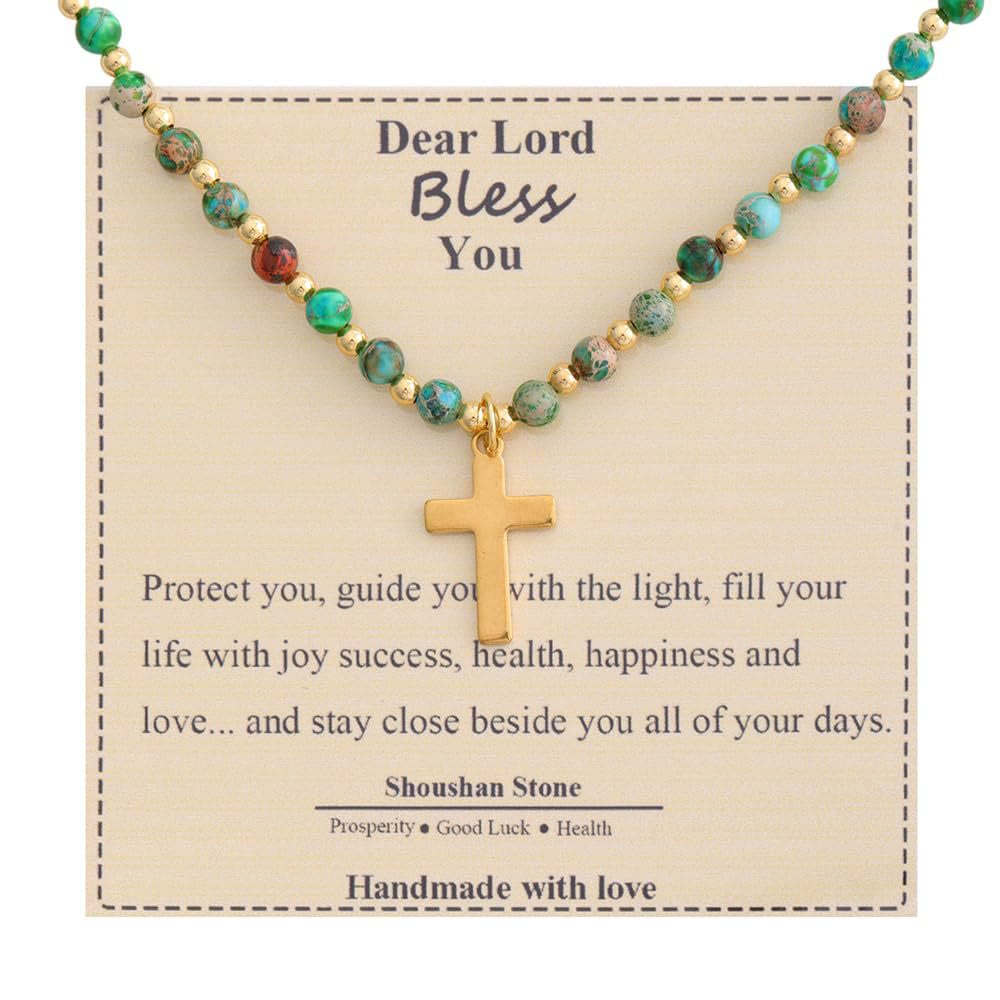 Collar de Cruz de Piedra Bendecida: Dije de Gema Natural y Detalle de Devoción Serena